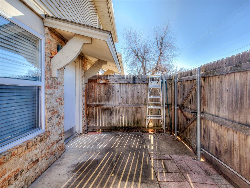 6742 N Meridian Avenue Property Photo 37