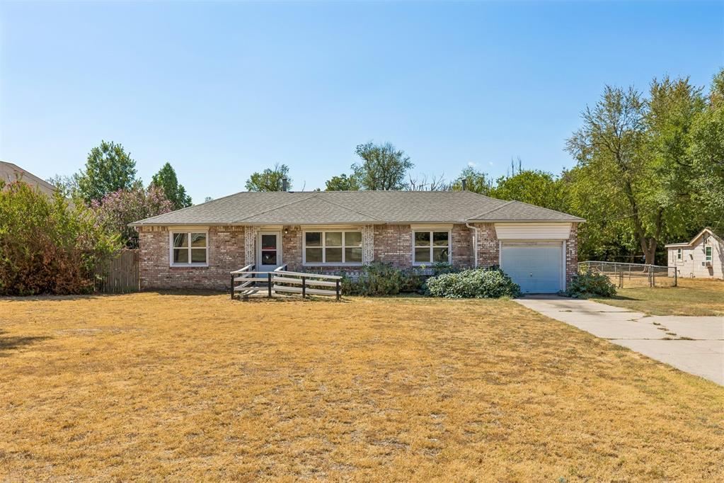9704 E Reno Avenue Property Photo 1