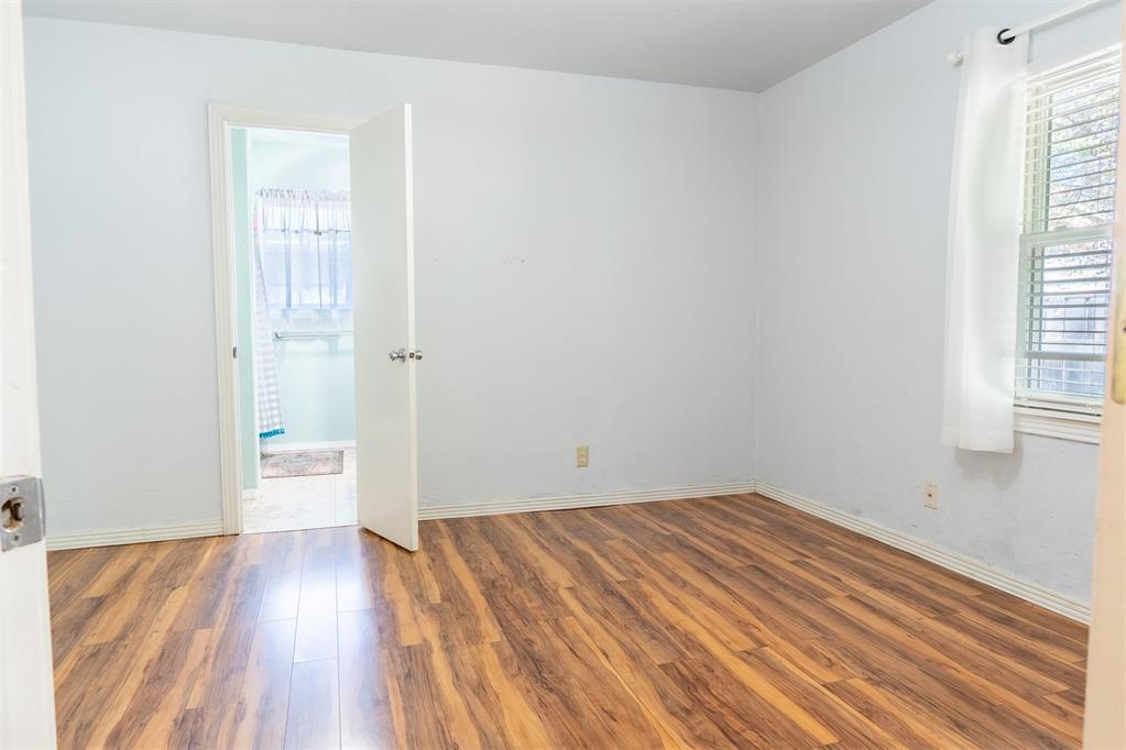 725 N Ash Property Photo 14