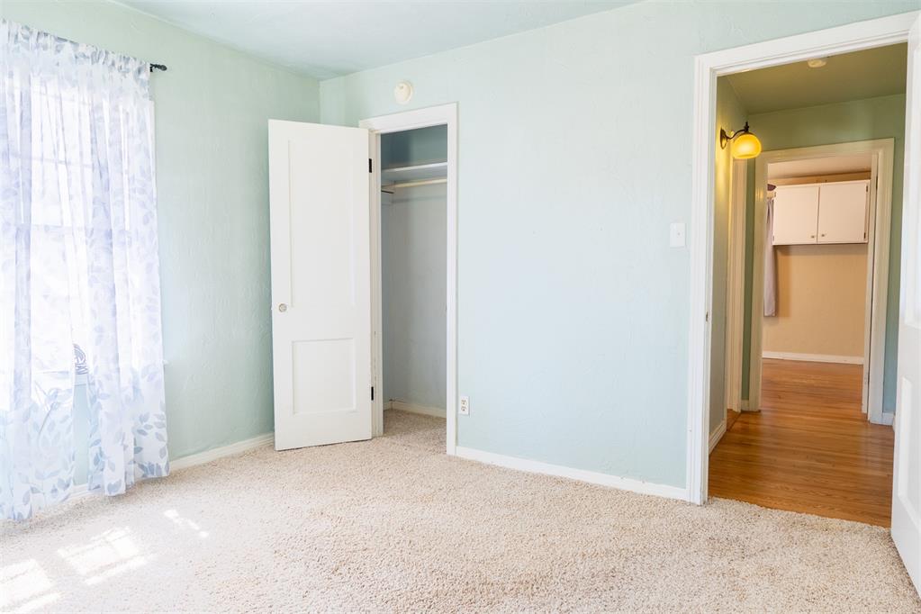 725 N Ash Property Photo 18