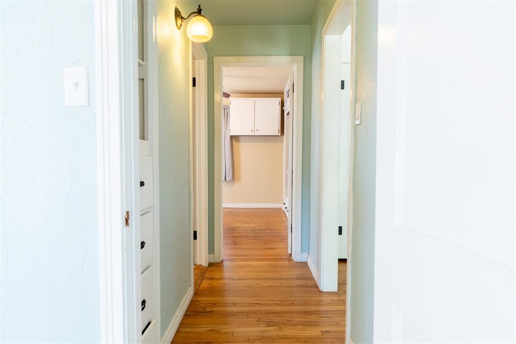 725 N Ash Property Photo 19