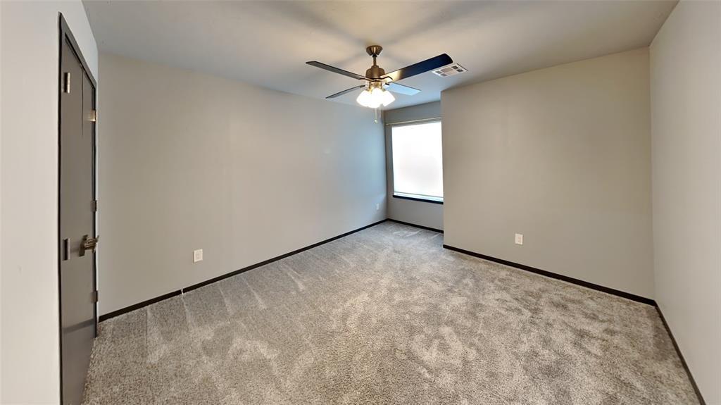 7129 Nw 146th Street Property Photo 14