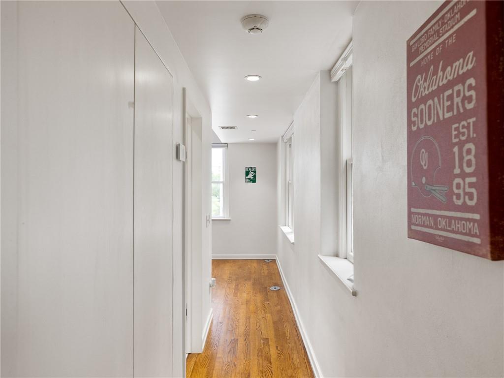 720 W Boyd Street 206 Property Photo 6