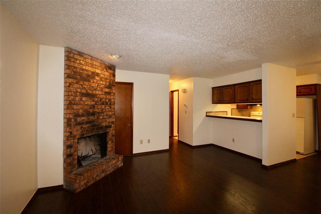 902 Acacia Circle 902 Property Photo 1
