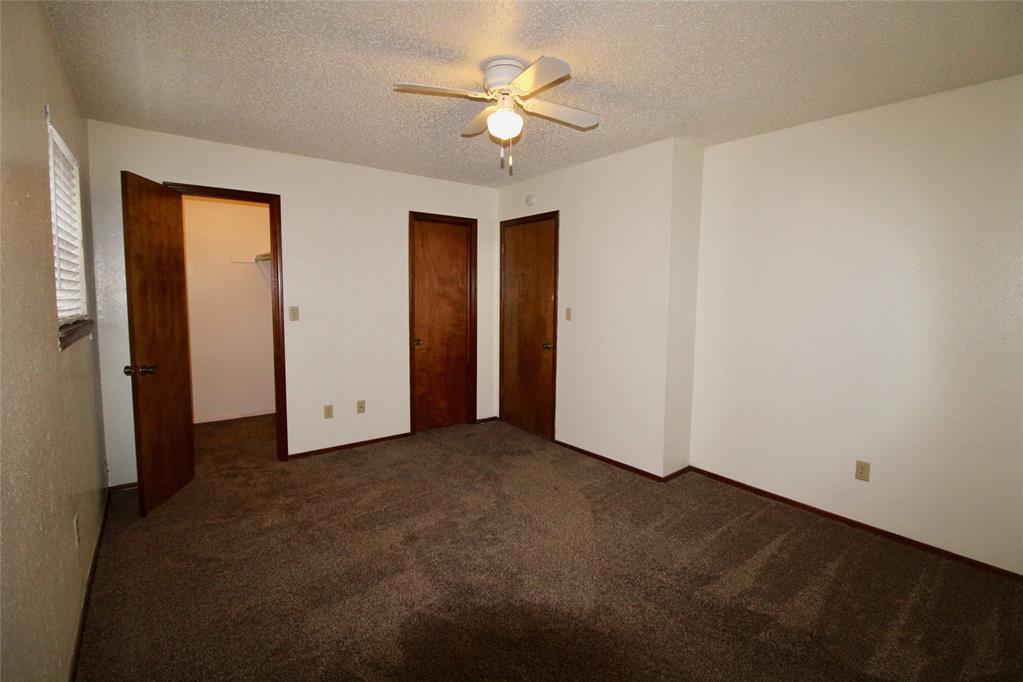 902 Acacia Circle 902 Property Photo 7