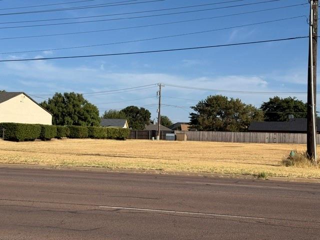 1013 E Tamarack Road Property Photo 1