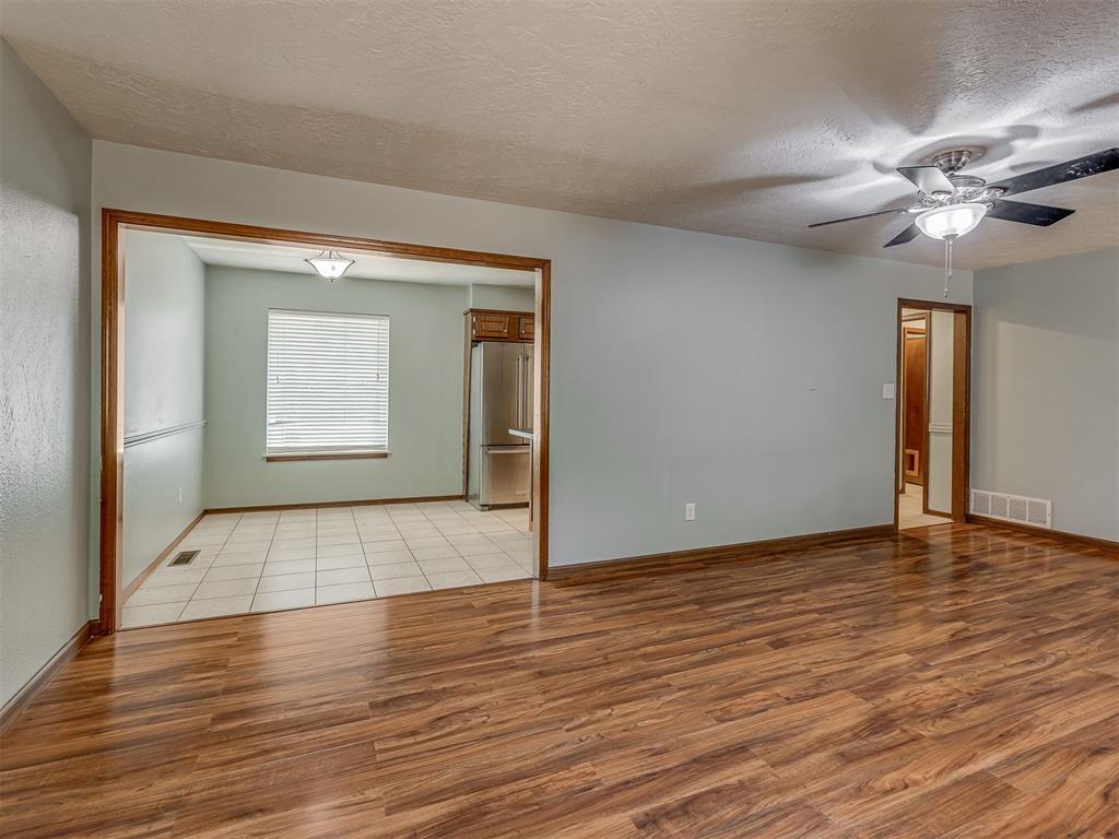 2004 Oak Forest Drive Property Photo 10
