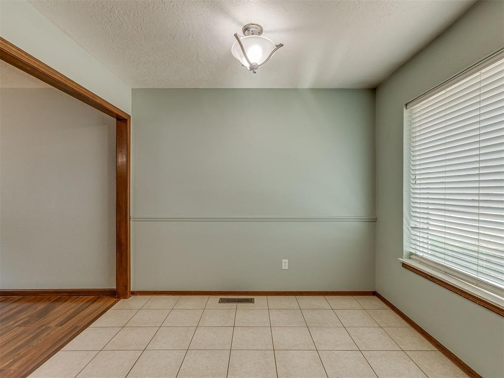 2004 Oak Forest Drive Property Photo 13