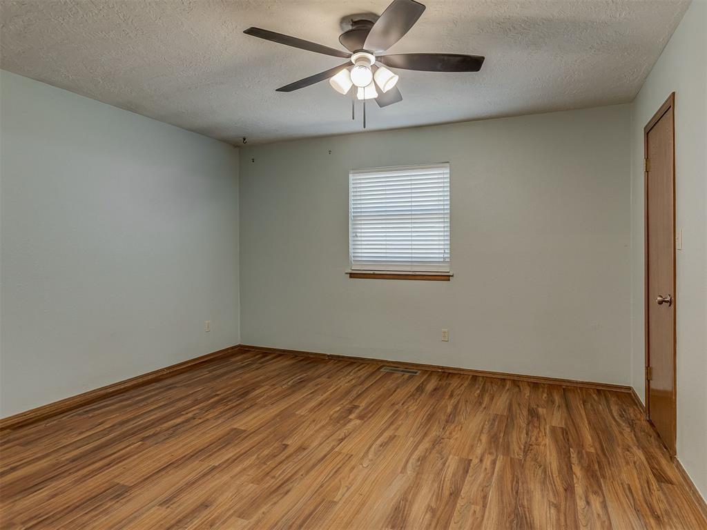 2004 Oak Forest Drive Property Photo 19