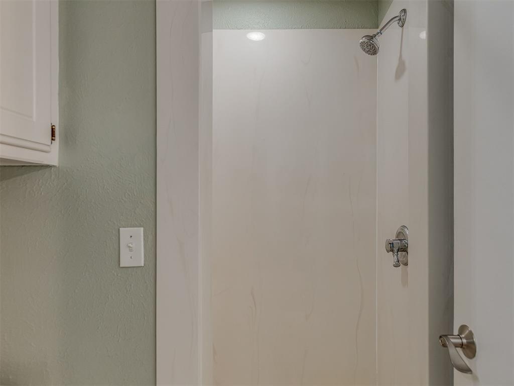 2004 Oak Forest Drive Property Photo 25