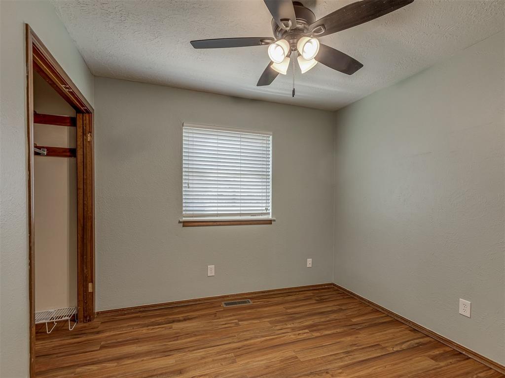 2004 Oak Forest Drive Property Photo 27