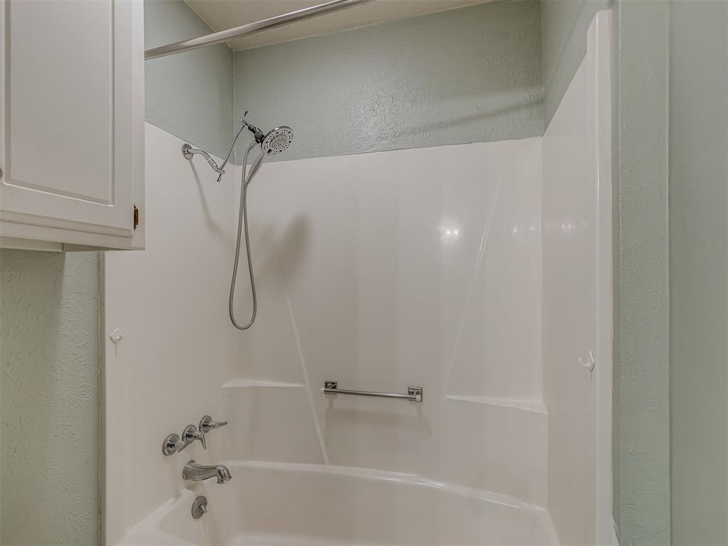 2004 Oak Forest Drive Property Photo 33