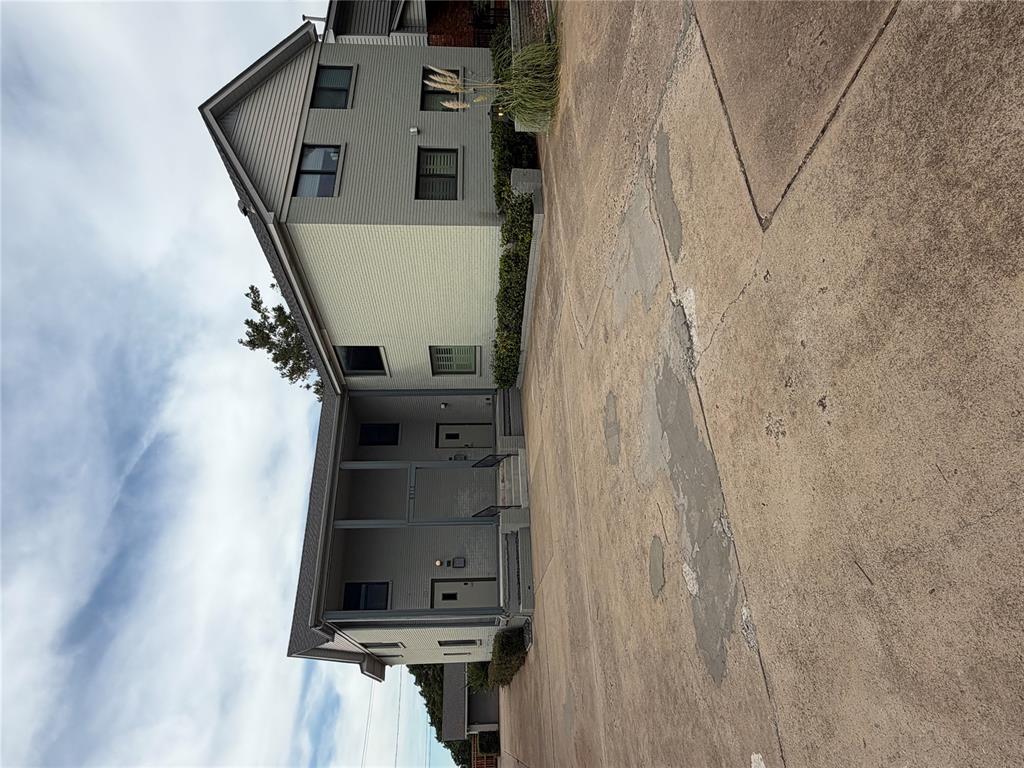 6513 Avondale Drive Property Photo 1
