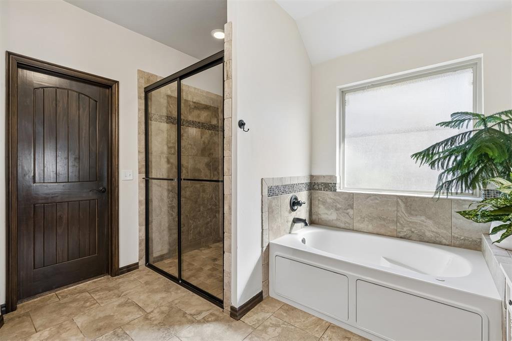 18717 Havenbrook Road Property Photo 8