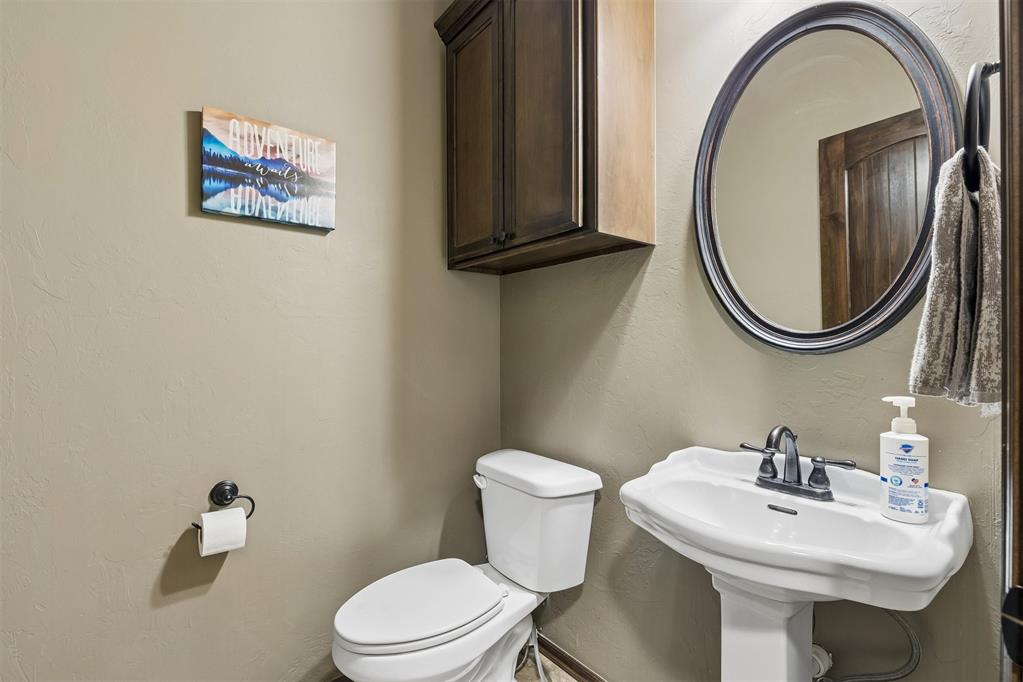 18717 Havenbrook Road Property Photo 9