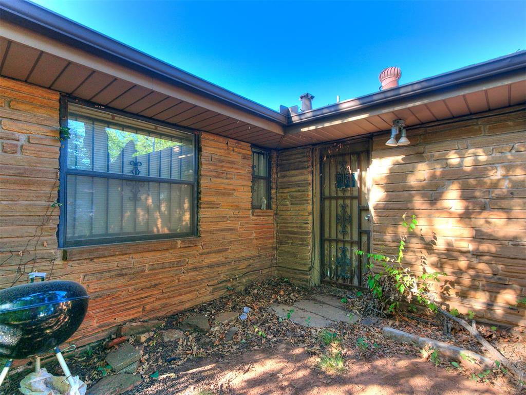 1201 Ne 45th Street Property Photo 11