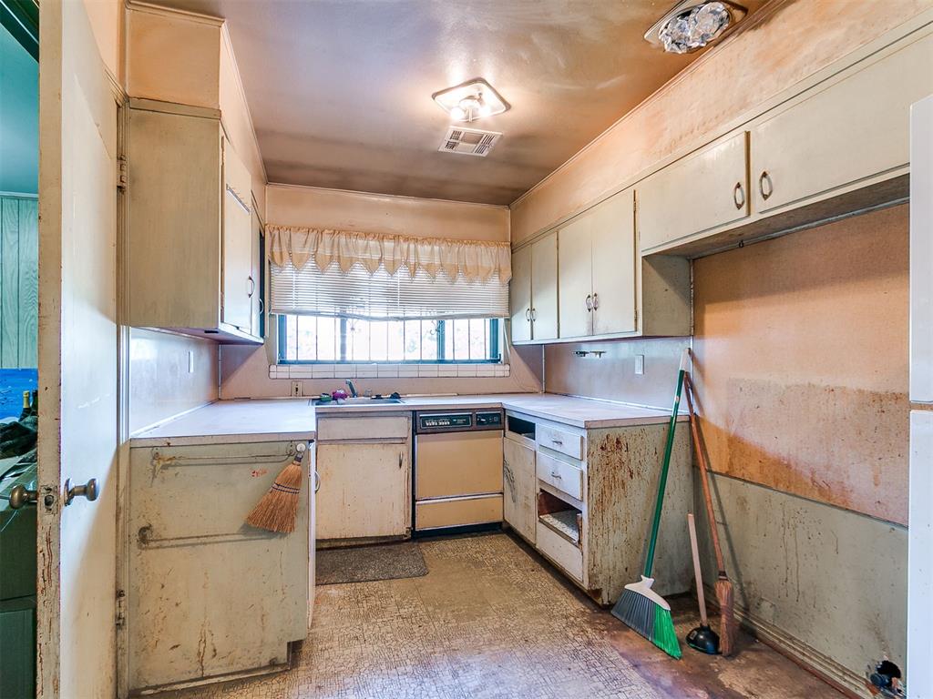 1201 Ne 45th Street Property Photo 32