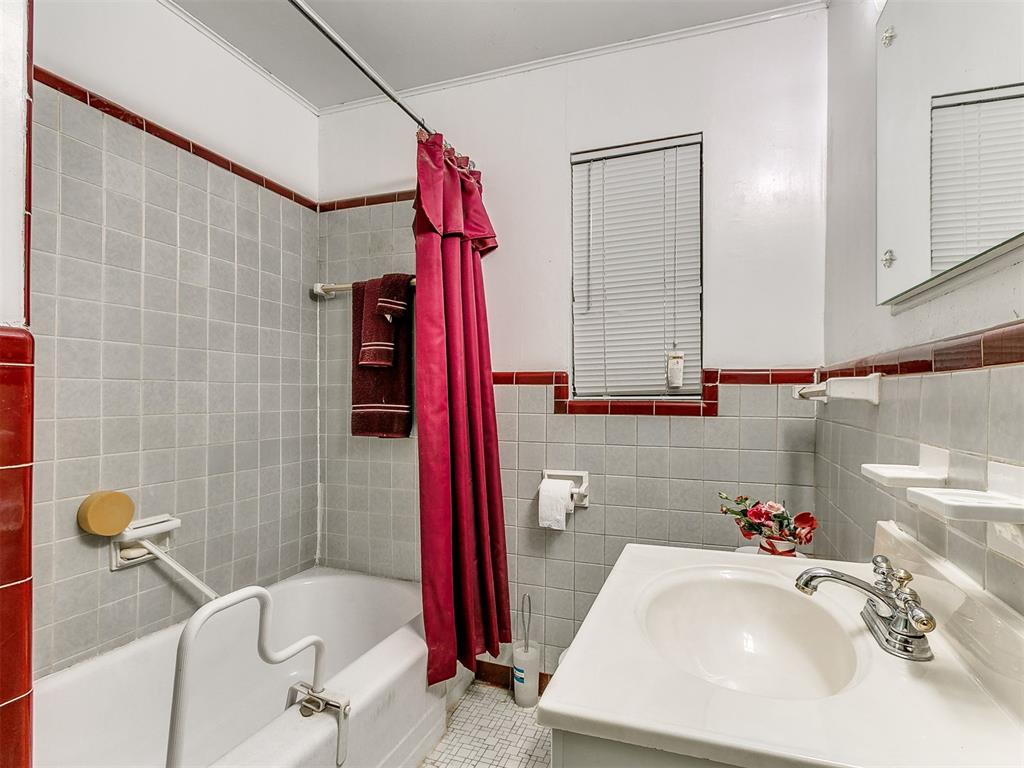 1201 Ne 45th Street Property Photo 34