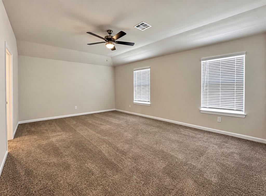 1236 Mahogany Lane Property Photo 7