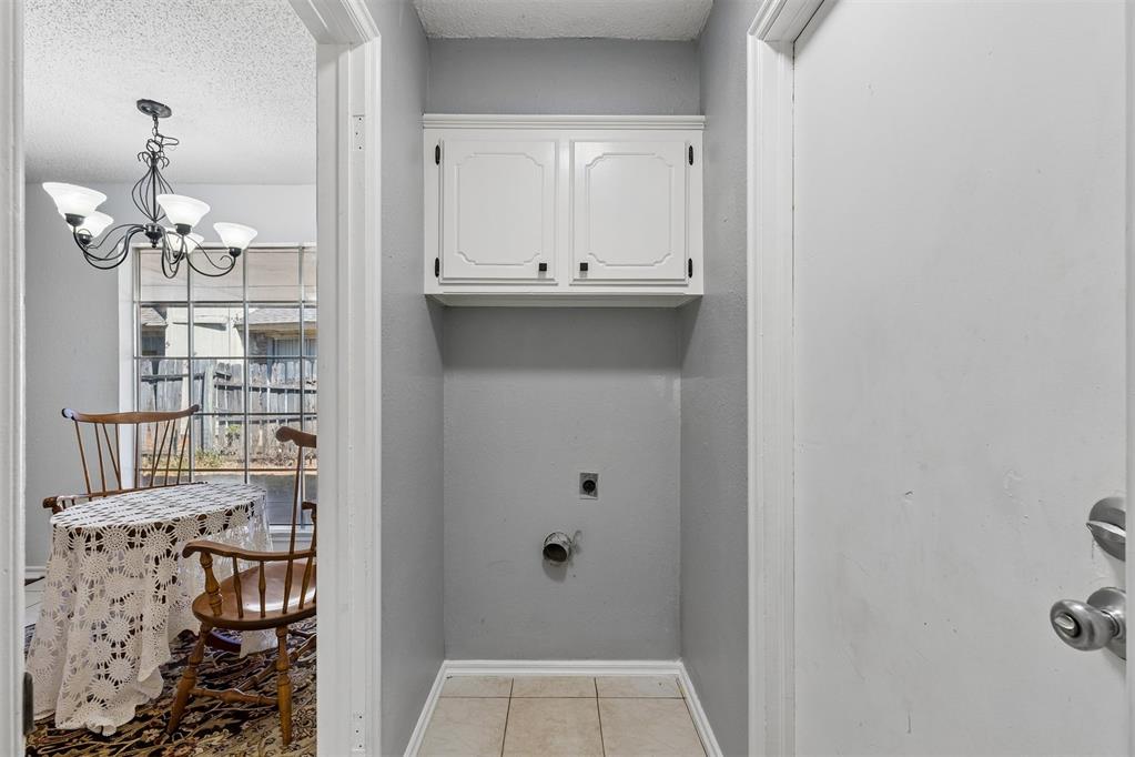 219 Park Place Property Photo 14