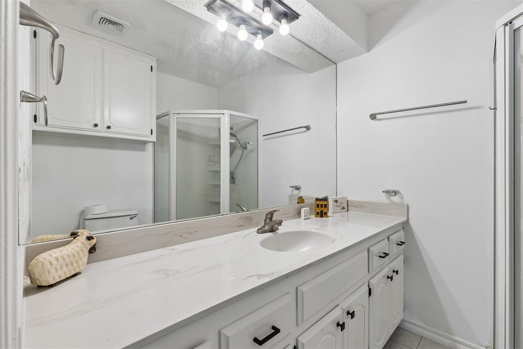 219 Park Place Property Photo 25