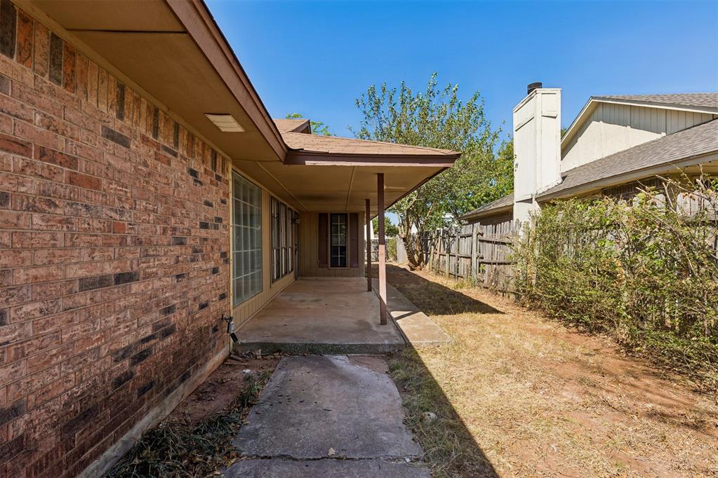 219 Park Place Property Photo 38