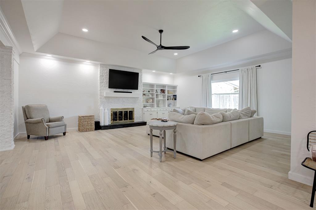 12319 Maple Ridge Road Property Photo 7