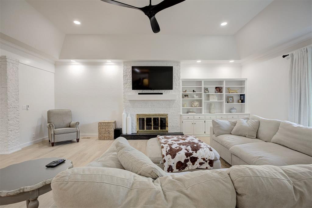 12319 Maple Ridge Road Property Photo 9