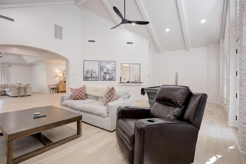 12319 Maple Ridge Road Property Photo 14