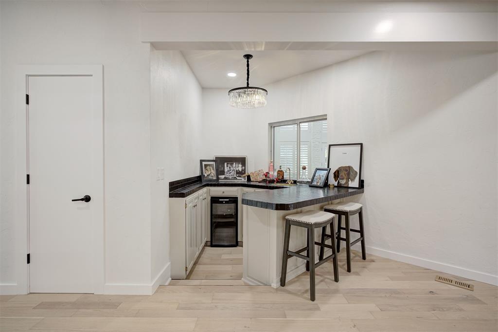 12319 Maple Ridge Road Property Photo 17