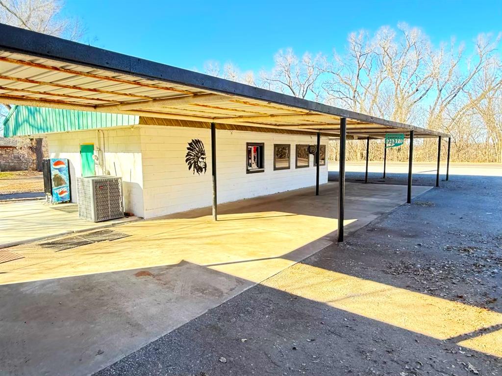 416 E Apache Trail Road Property Photo 6