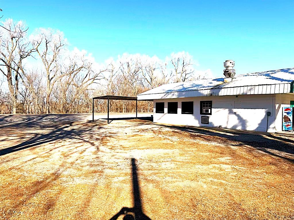 416 E Apache Trail Road Property Photo 8