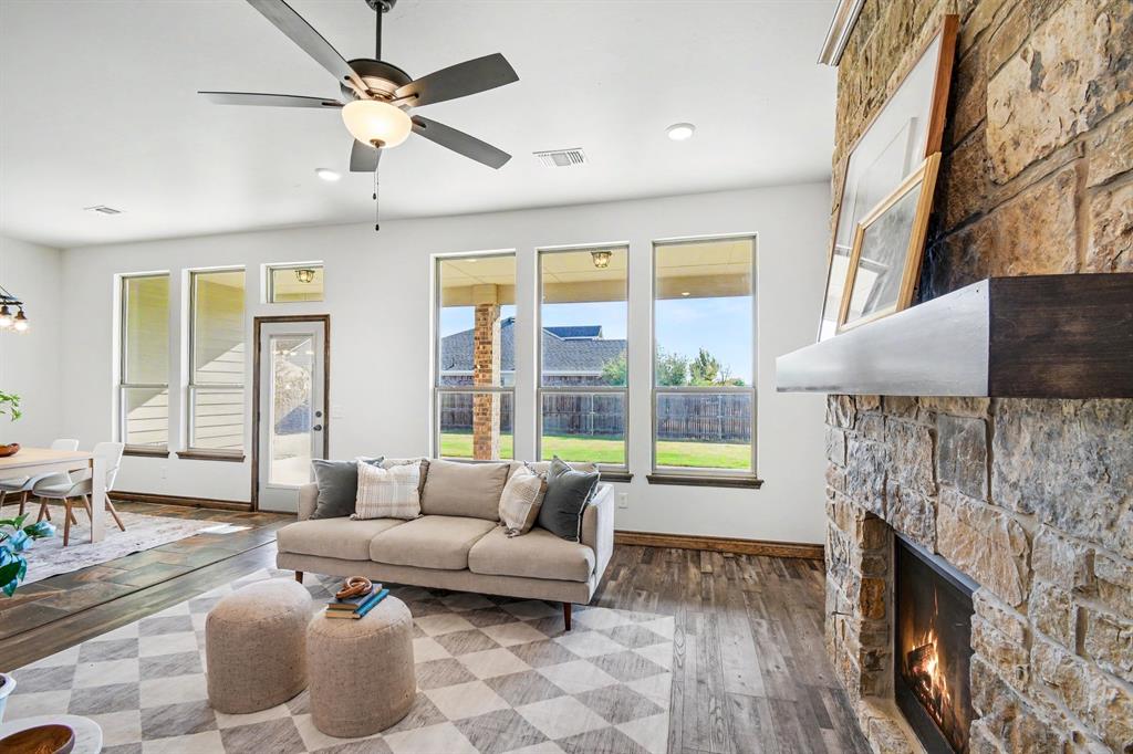 18004 Cristobal Boulevard Property Photo 6