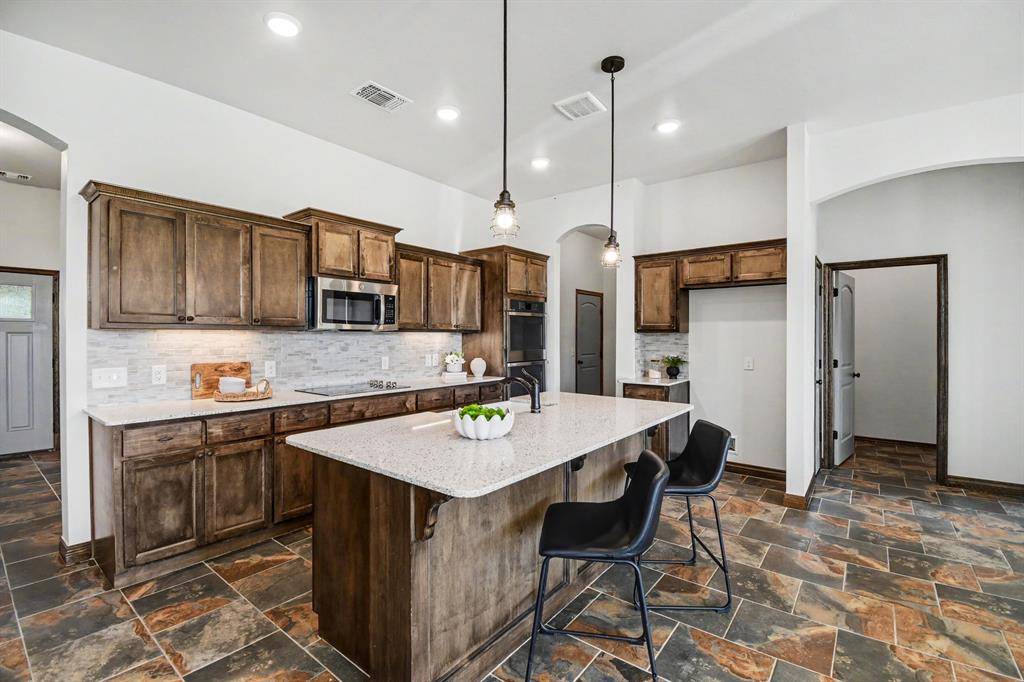 18004 Cristobal Boulevard Property Photo 9