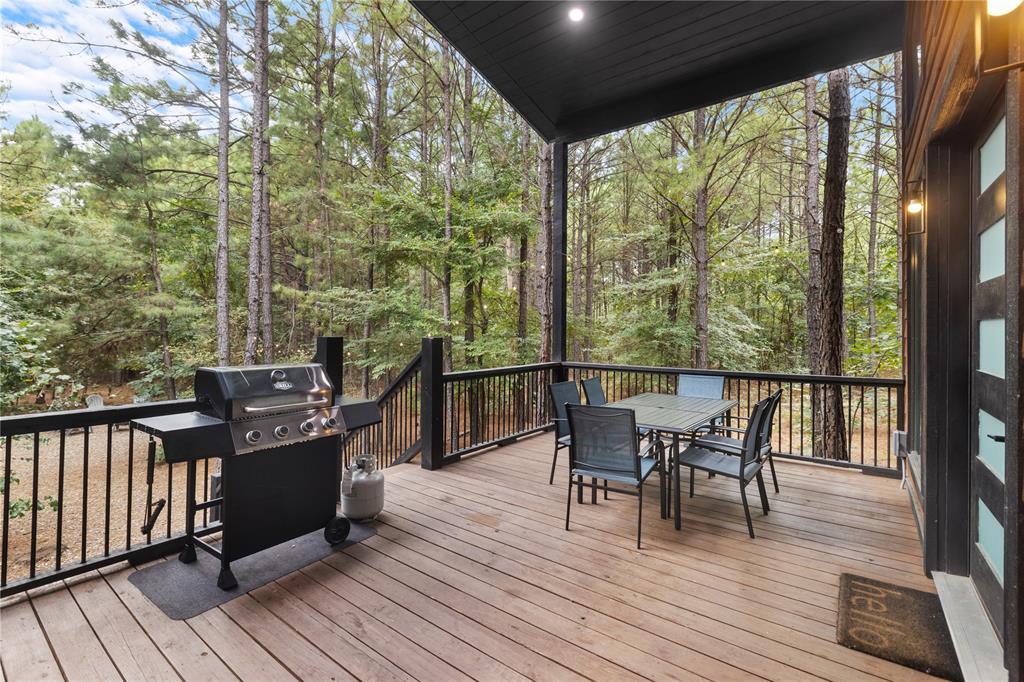 125 Bear Cedar Trail Property Photo 18