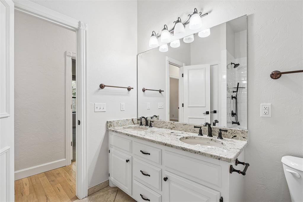 4712 Fountain Gate Drive Property Photo 37