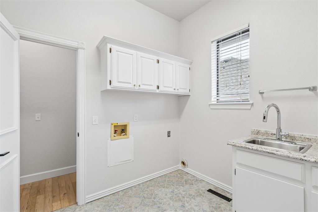 4712 Fountain Gate Drive Property Photo 44