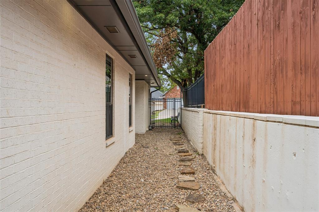 4712 Fountain Gate Drive Property Photo 50