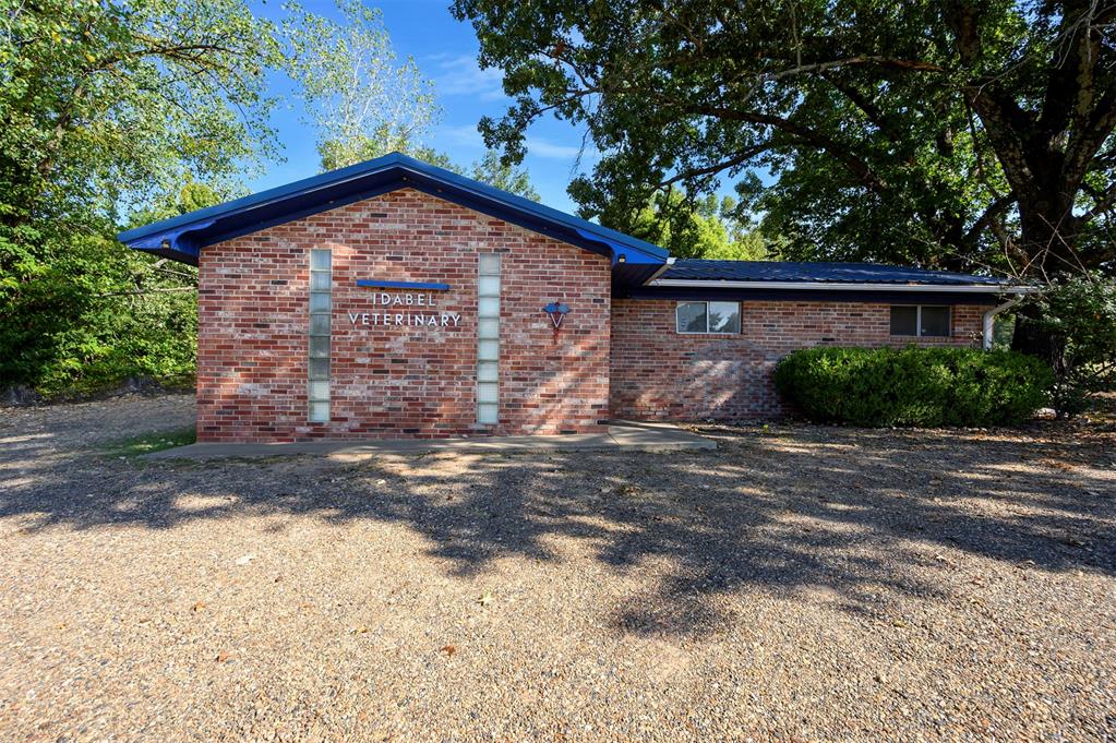 811 E Lincoln Road Property Photo 2