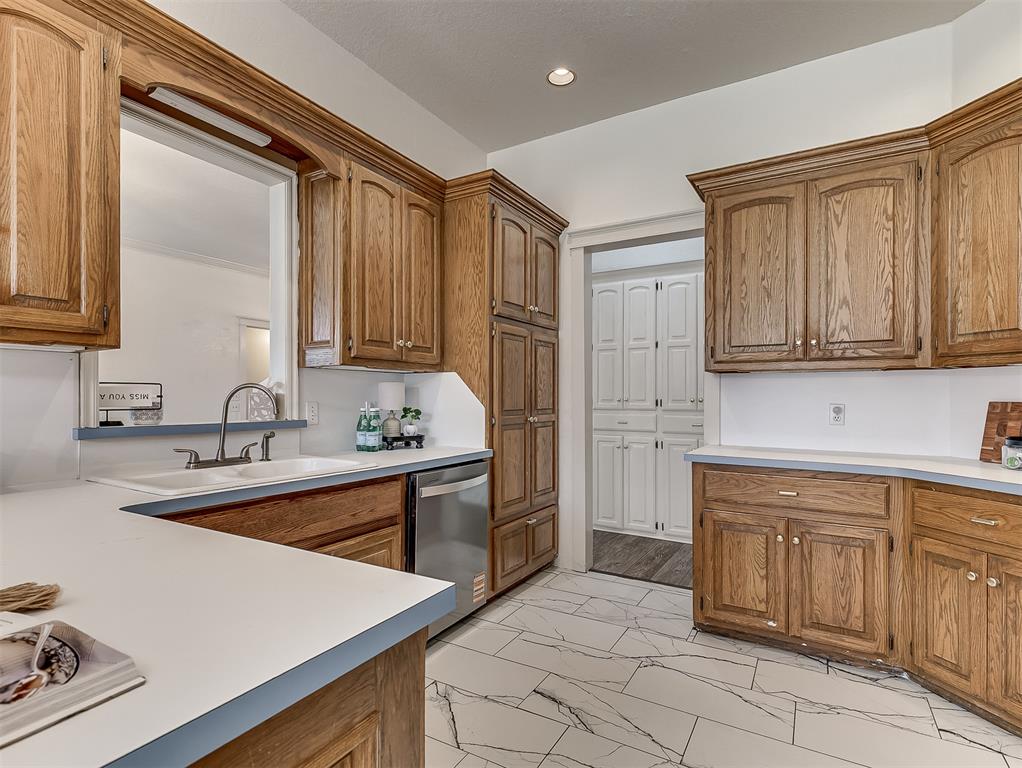 6100 Se 57th Street Property Photo 14