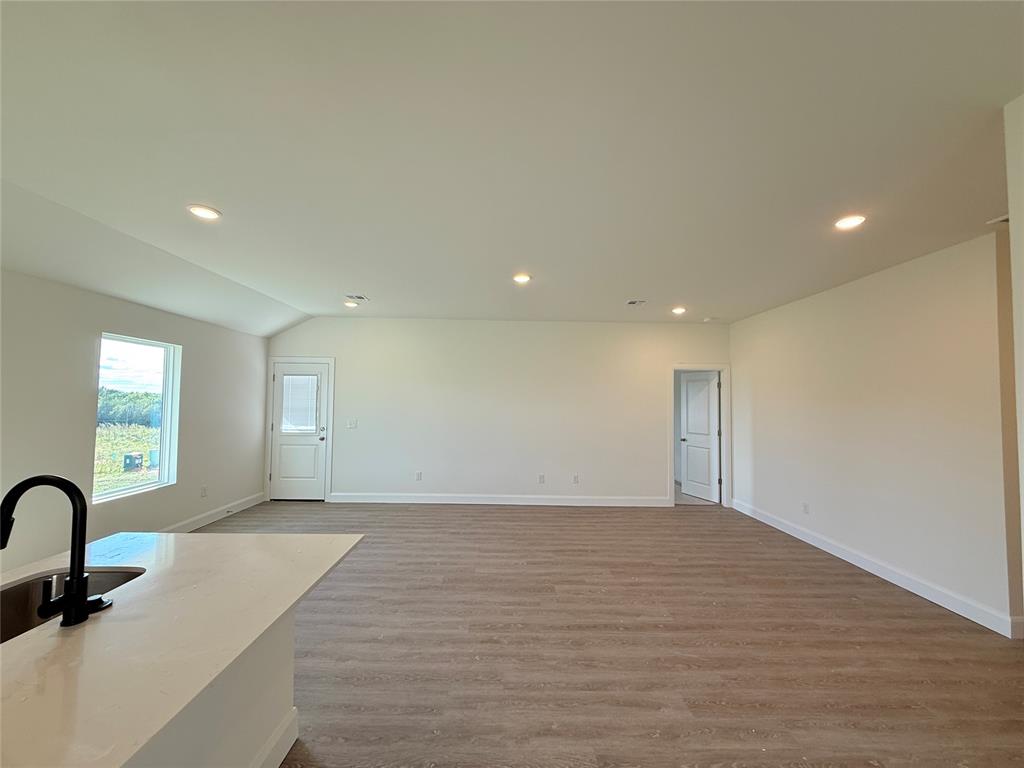 21224 Se 31st Street Property Photo 2
