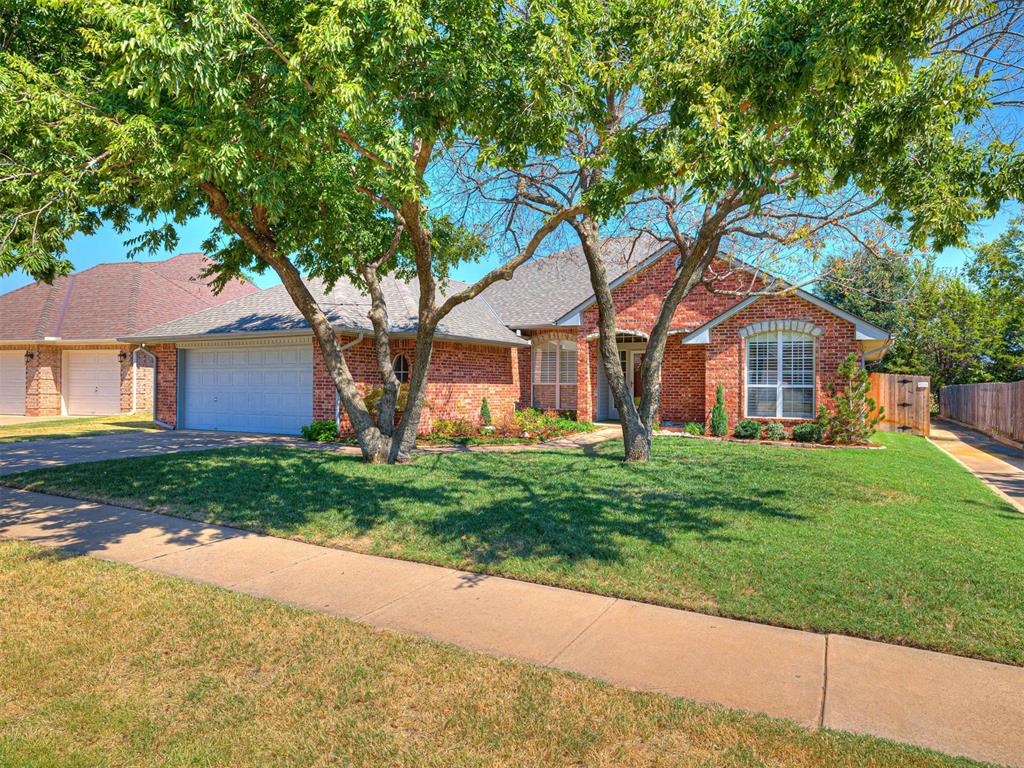 15208 Grand Parke Drive Property Photo 3