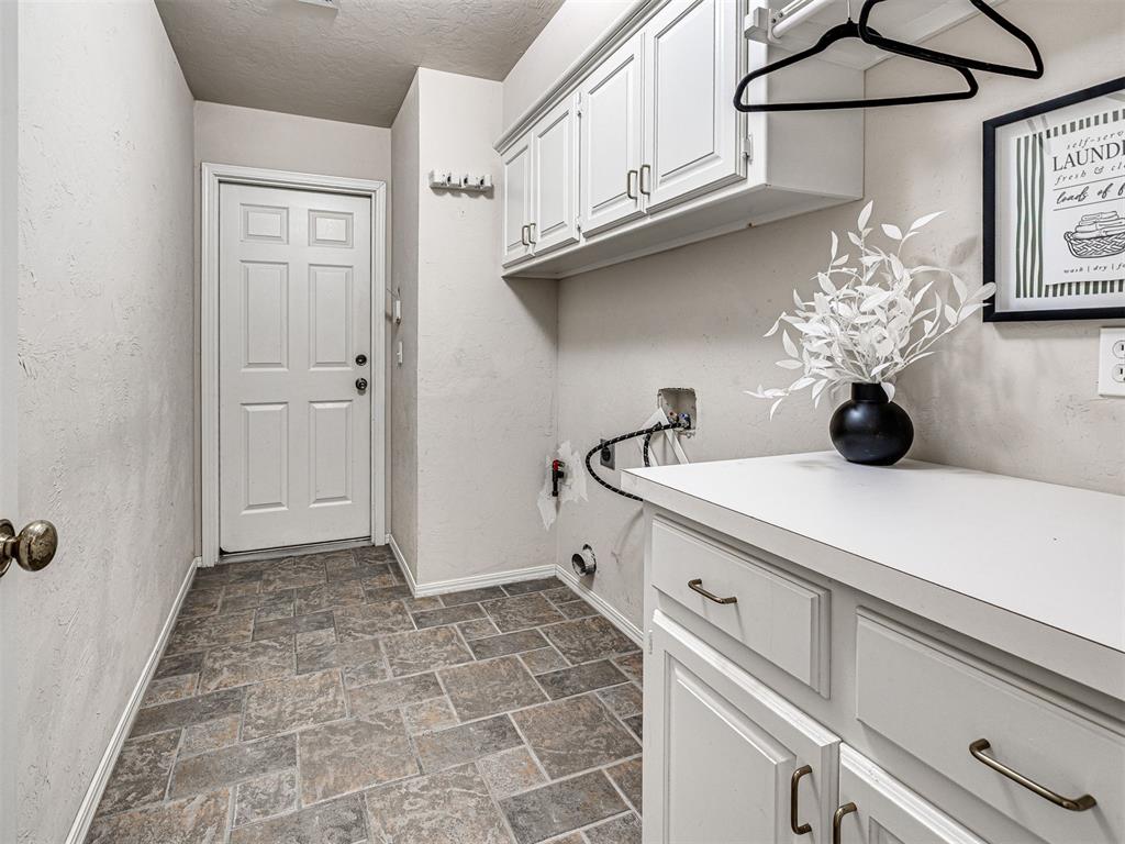15208 Grand Parke Drive Property Photo 38