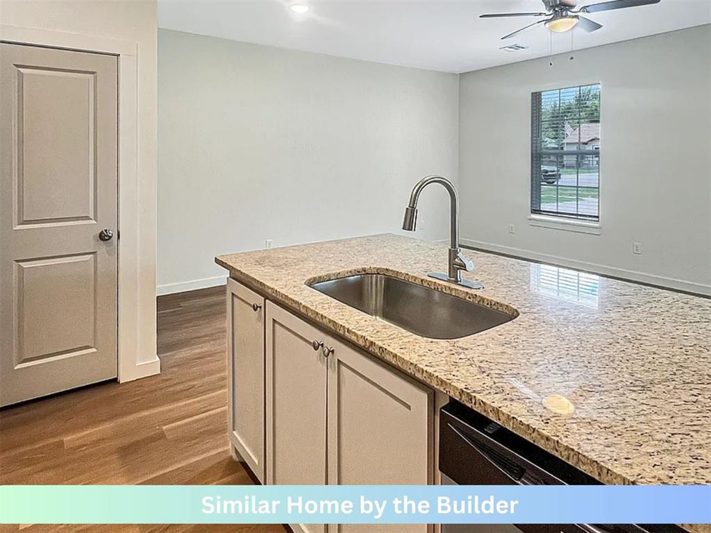 2126 Sw Charles Whitlow Avenue 2126 & 2128 Property Photo 4