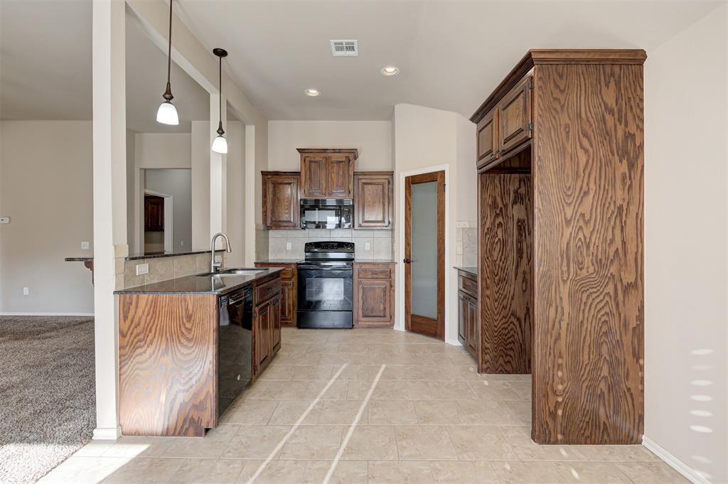 8012 Hillers Road Property Photo 13