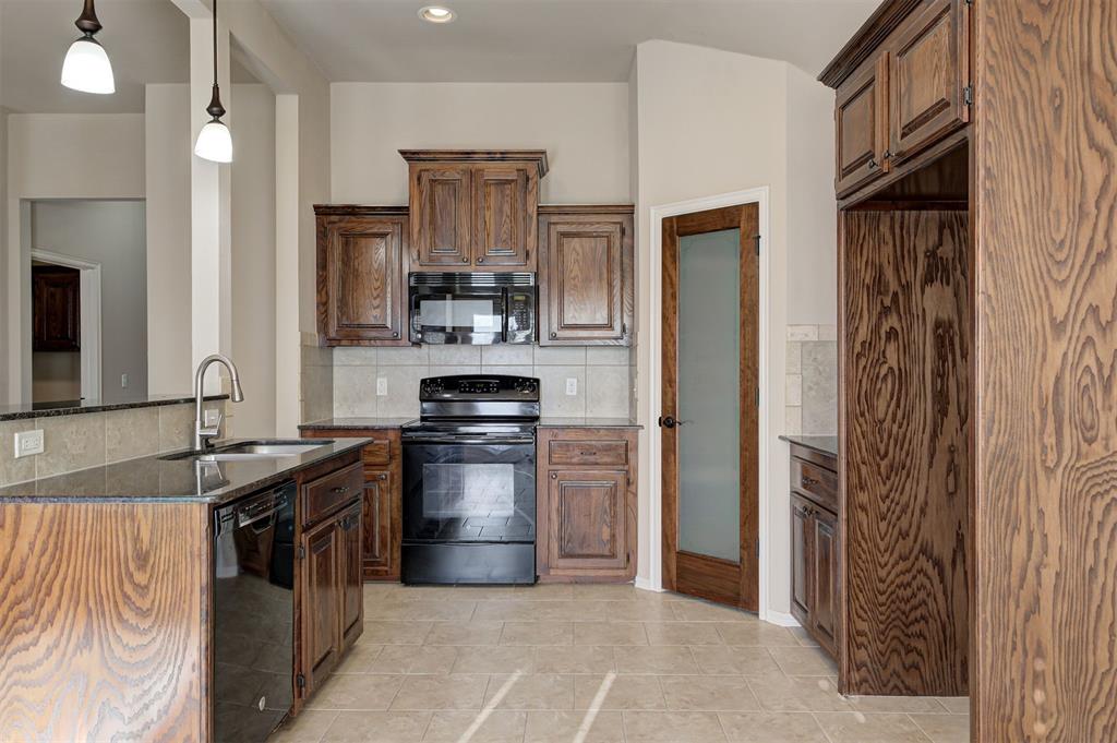 8012 Hillers Road Property Photo 14