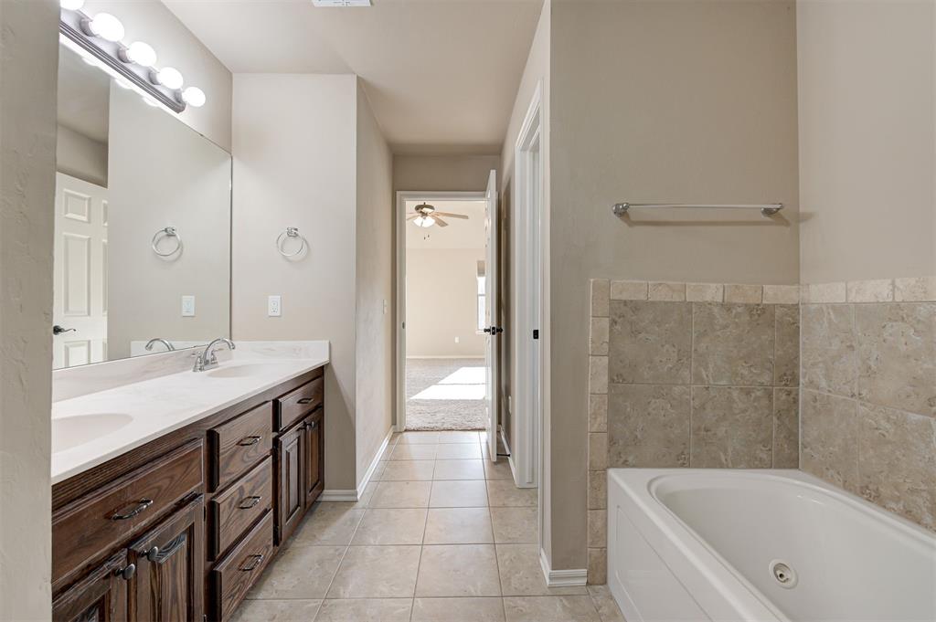 8012 Hillers Road Property Photo 26