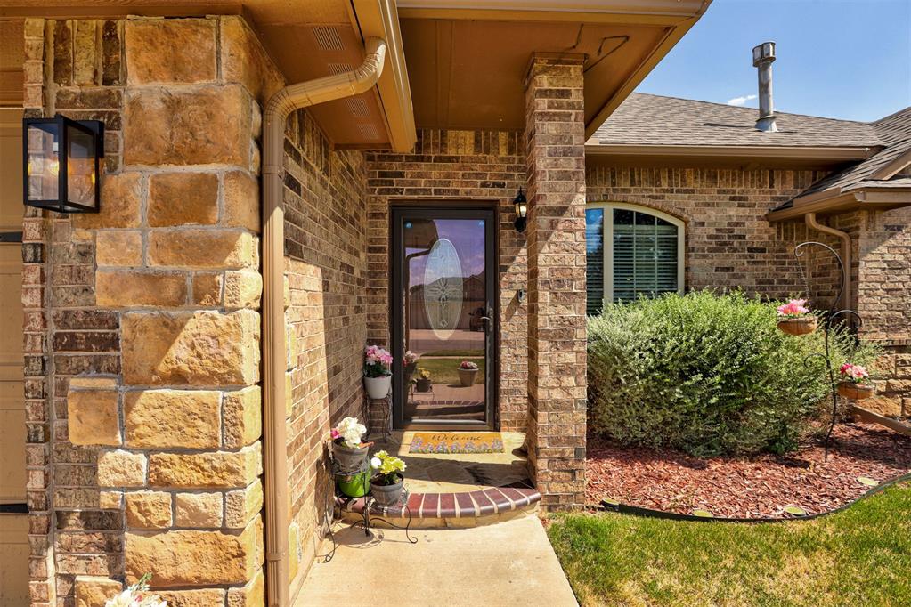 16204 Romeo Drive Property Photo 3