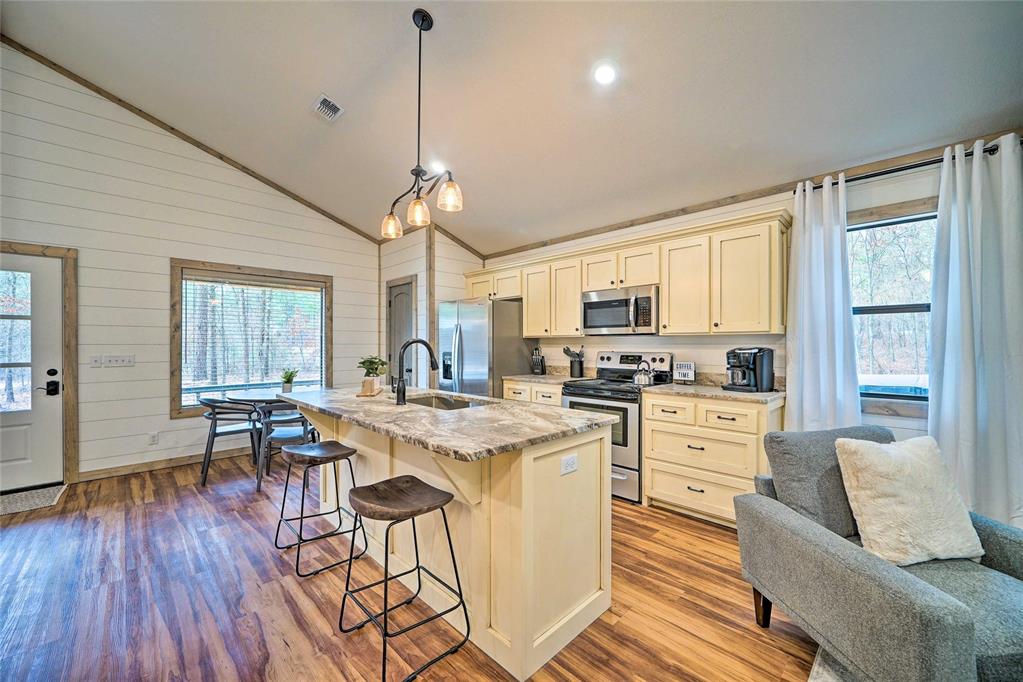 167 Oak Stone Lane Property Photo 14