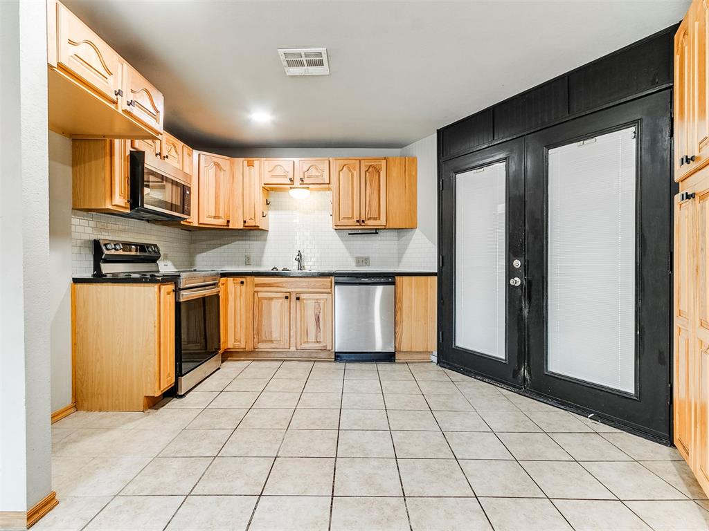 326 Atterberry Drive Property Photo 4